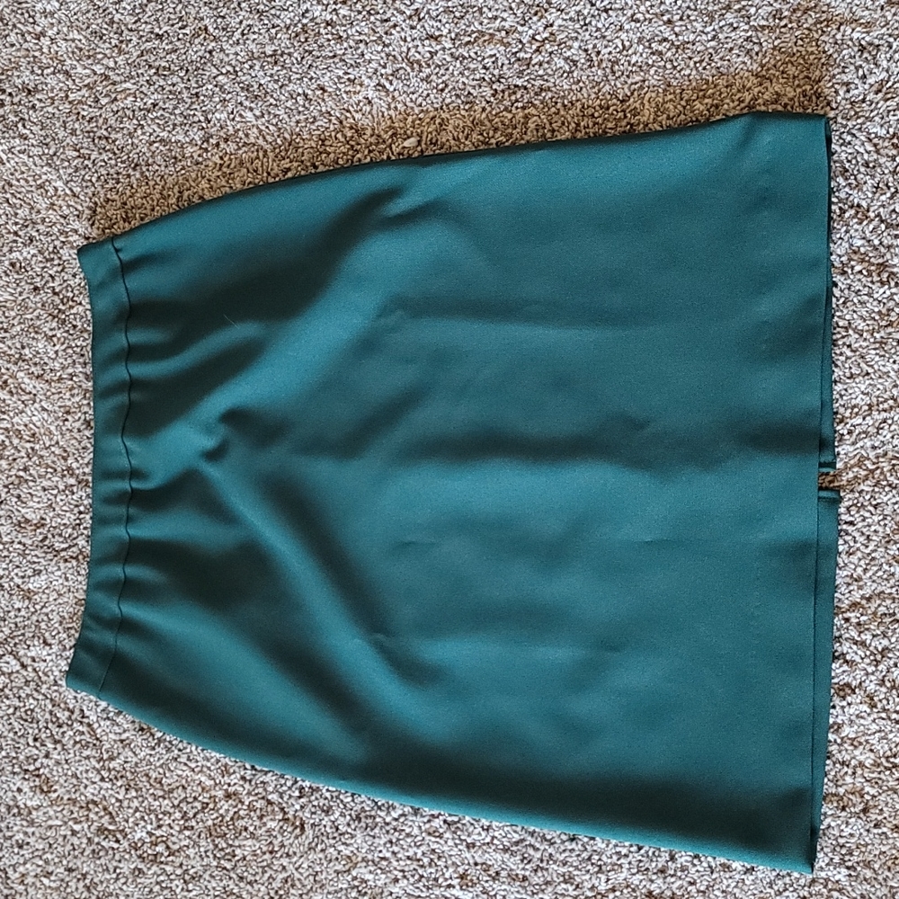 Emerald Green Bend Over Skirt - Size 14